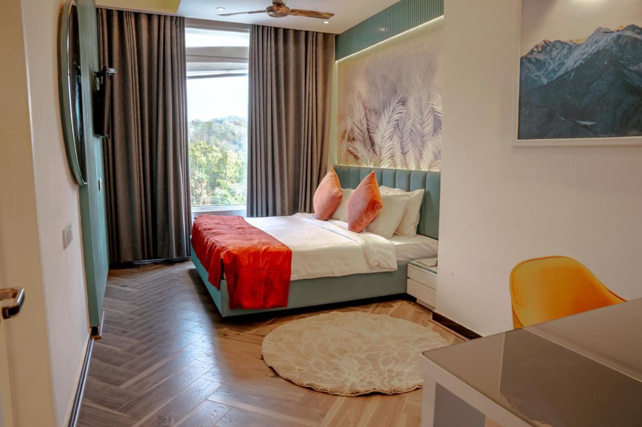 Redwood Resort Panchkula Dış mekan fotoğraf