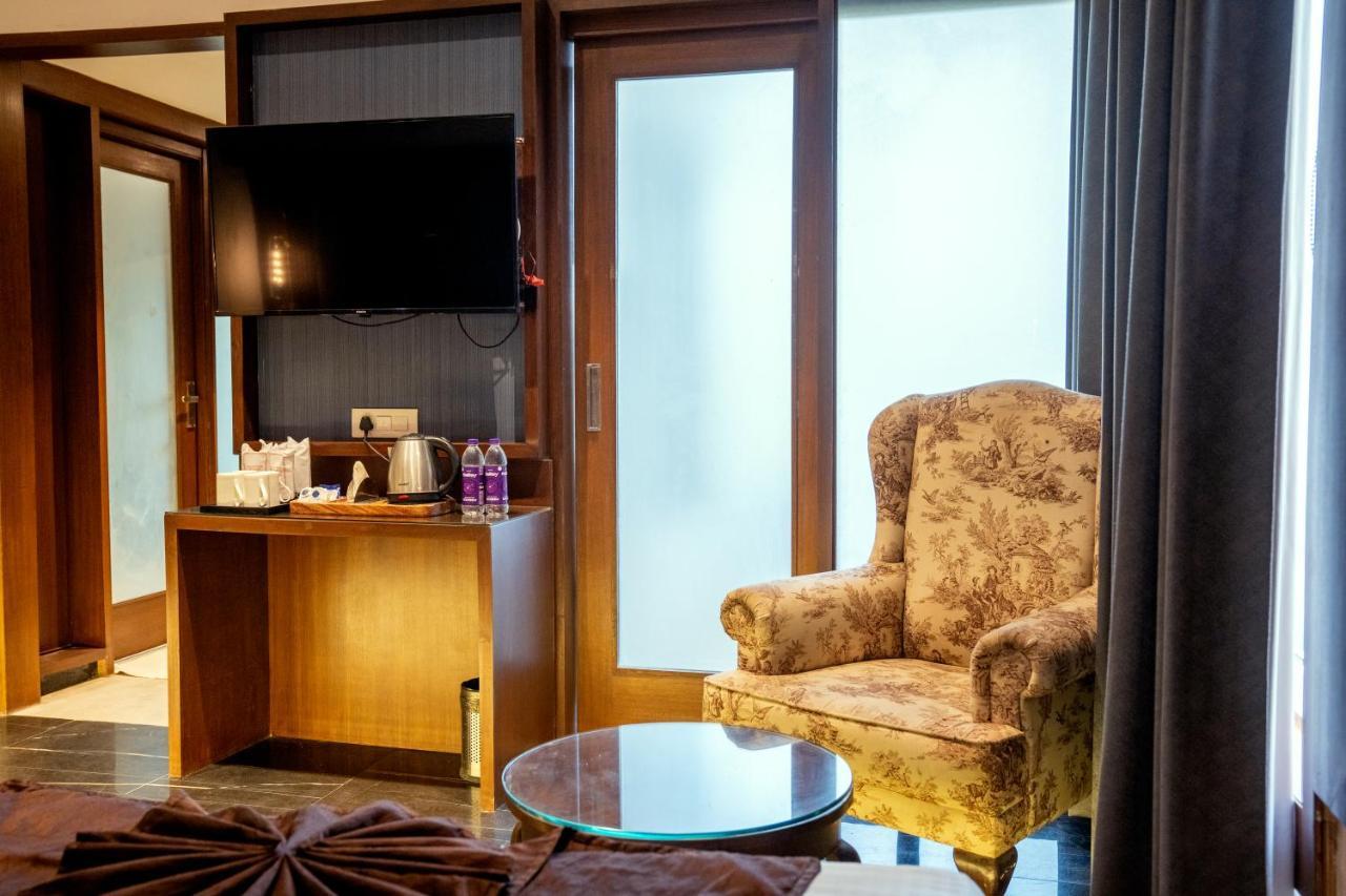 Redwood Resort Panchkula Dış mekan fotoğraf