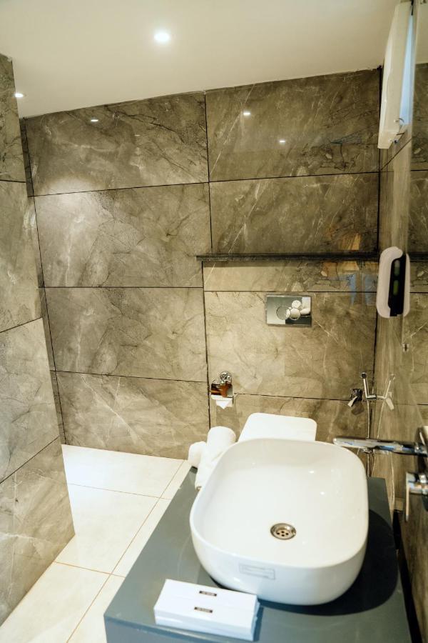 Redwood Resort Panchkula Dış mekan fotoğraf